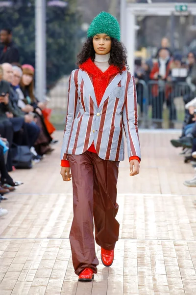 Look 42